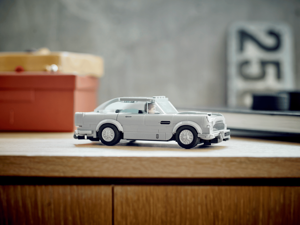 007 アストン マーティン DB5