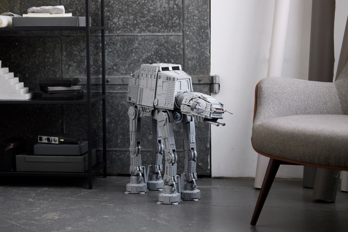 AT-AT